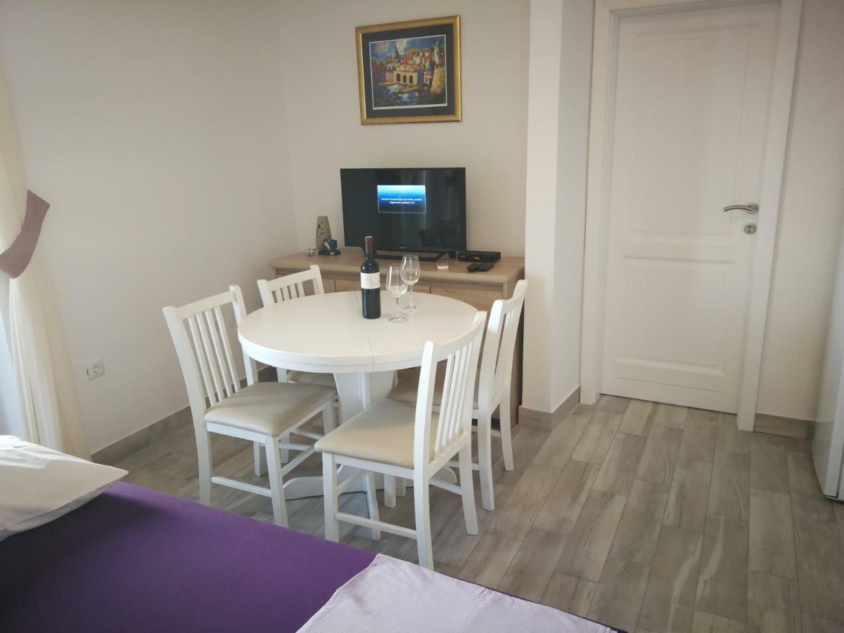 Adriatic - Apartment With Jacuzzi Sobra Ngoại thất bức ảnh